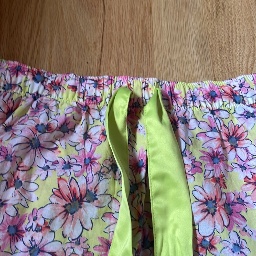 VS pajama shorts - Picture 2 of 3
